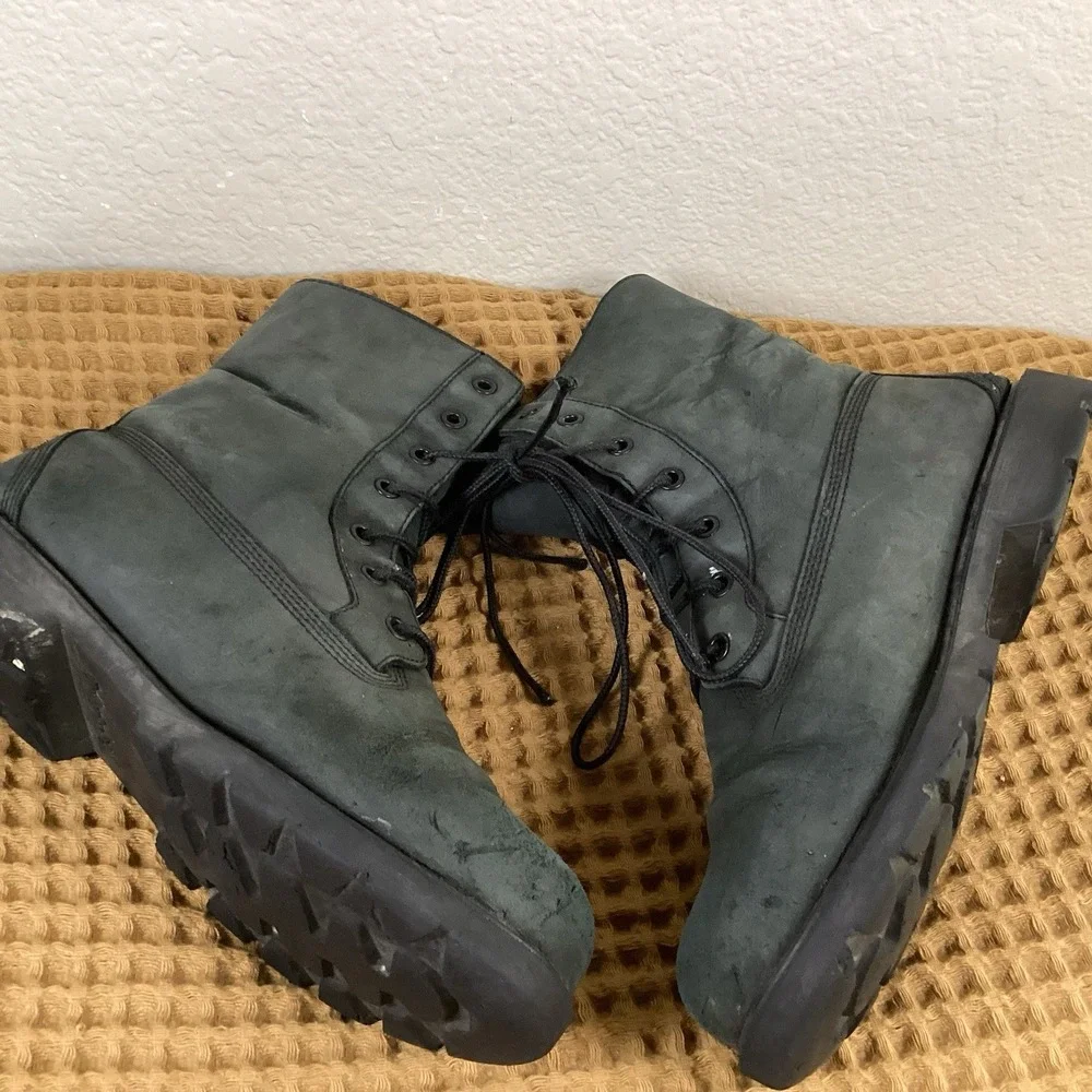 Timberland A3525 Women's Sz 9 Premium 6-Inch Waterproof Boot in Black Nubuck